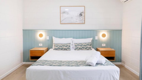 Palm View Holiday Apartments - Tourism Townsville 0