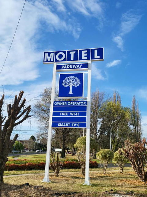 Parkway Motel - Tourism Townsville 3