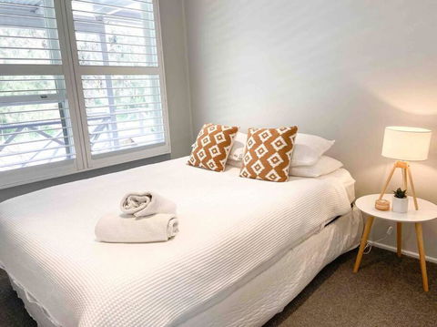 Peaceful Merewether Family Home - Tourism Townsville 1