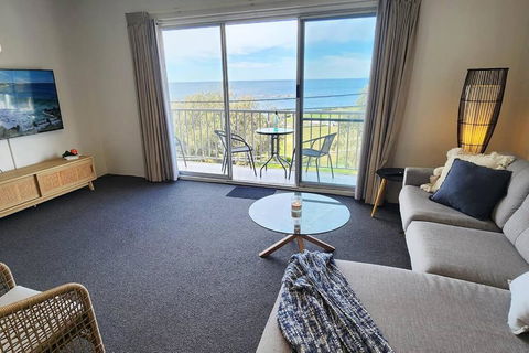 Penthouse Apartment Ocean Views - Tourism Townsville 1