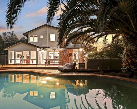 Pool & Pet Friendly - Mornington Peninsula Beach House - Tourism Townsville 0