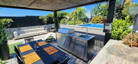 Penthouse Perfection With Private Rooftop Pool - Tourism Townsville 2