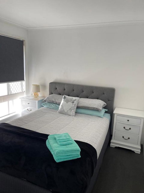 Pets Welcome Central And Convenient - Tourism Townsville 3