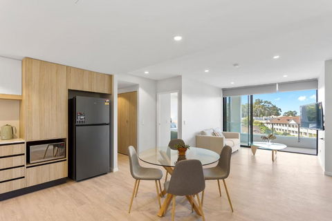 Pinnacle On The Park - Tourism Townsville 0