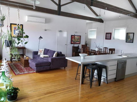 Pips On Mitchell - Beautiful Historic Apartment - Tourism Townsville 2