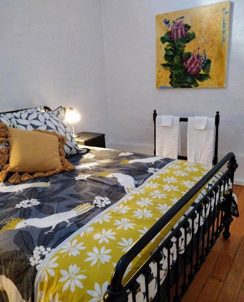 Pips On Mitchell - Beautiful Historic Apartment - Tourism Townsville 0