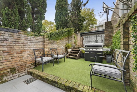 Pet Friendly Paddo Terrace - Tourism Townsville 3