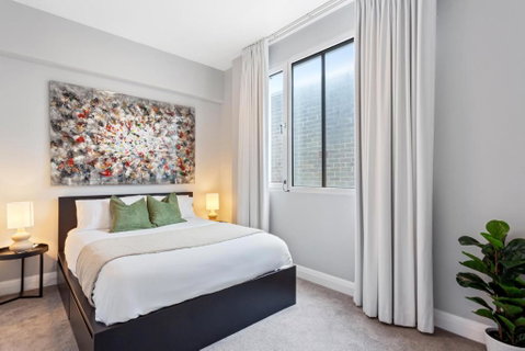 Potts Point L 2 Bedroom Stylish Retreat - Tourism Townsville 3