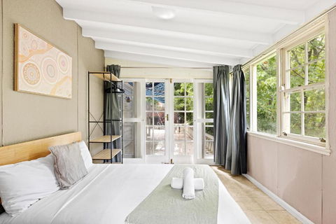 Private Double Room - Quaint Place In Lindfield - Shared Bathroom - Tourism Townsville 1
