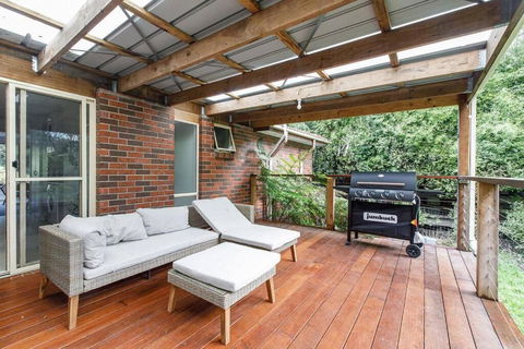 Private Holiday Home With Rain Forest Creek View - Tourism Townsville 0