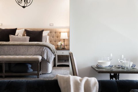 Provence Spa Villa 2 - Tourism Townsville 1