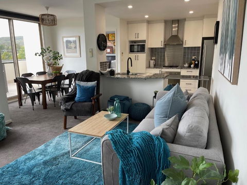 Qbn Cracker: 2BR, 2BA, 2 Secure B/ Ment Car Parks - Tourism Townsville 1