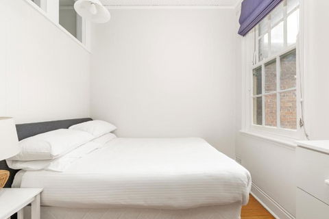 Quaint 3-Bed Heritage Home In The Heart Of Sydney - Tourism Townsville 3