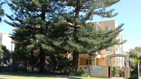 Quality Aquarius Apartment On The Beach! - Tourism Townsville 0