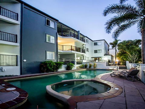 Quality Esplanade Apartment - Tourism Townsville 0
