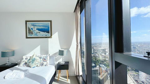 Queens Place L45 Apt By GoodLive - Tourism Townsville 1