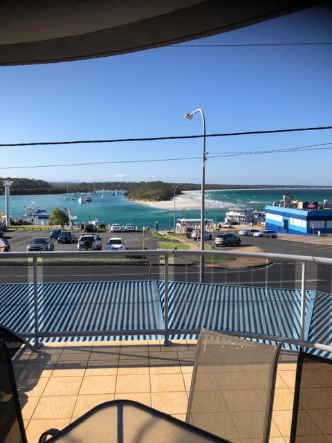 Quelle Vue Huskisson - Tourism Townsville 0