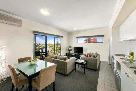 Quest On Rheola - Tourism Townsville 0