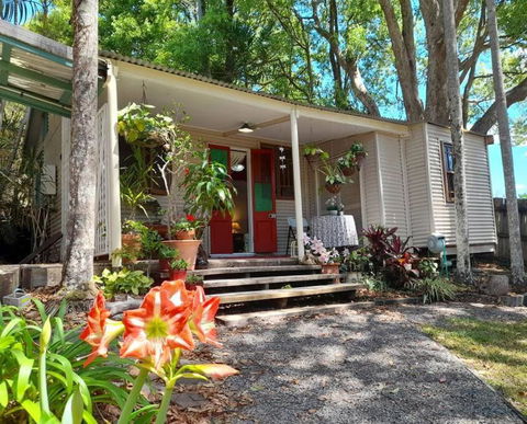 Quirky Cottage In Centre Of Maleny, Walk Everywhere - Tourism Townsville 0
