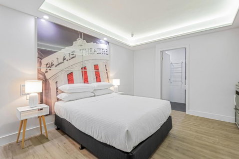 Quirky Studio With Sleek Decor In St Kilda - Tourism Townsville 0