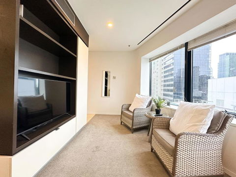 QV Central Oasis Contemporary City Getaway - Tourism Townsville 3