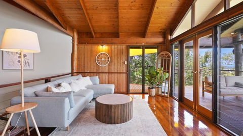 Rainforest Treehouse Sanctuary - With Ocean Views - Tourism Townsville 3
