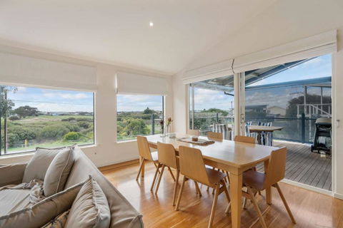 Range View House 23 Bristow Smith Ave Goolwa South-No Linen Included - Tourism Townsville 3