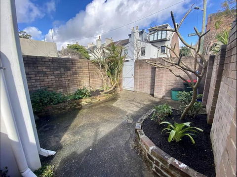 Rear Garden Suite - Tourism Townsville 1