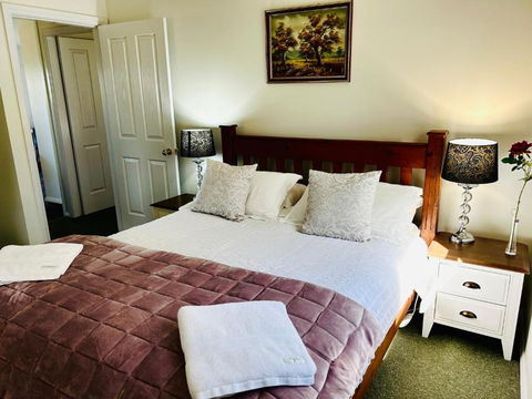 Red Hill Cottage Walcha - Tourism Townsville 3