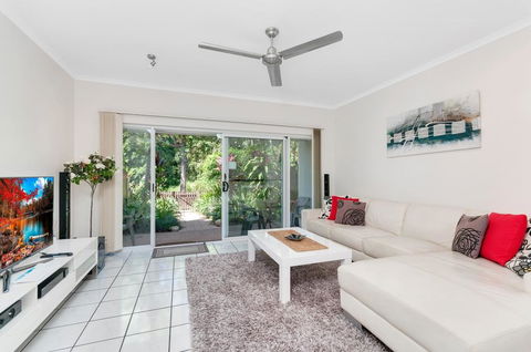 Attenborough Apartments - Tourism Townsville 2