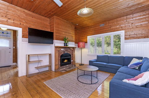Avery Cottage - Tourism Townsville 2