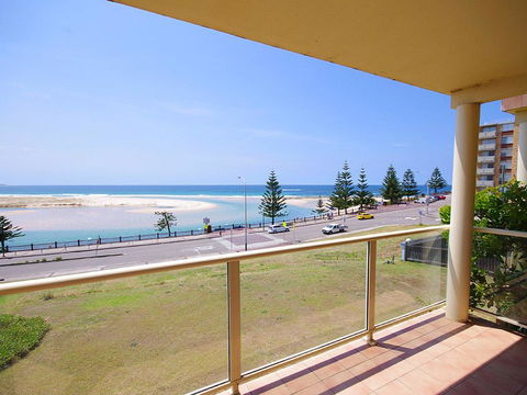Avilla Court 2 - Tourism Townsville 0