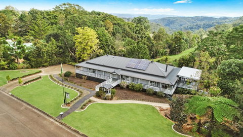 Avocado Grove BnB - Tourism Townsville 0