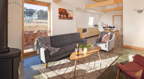 Avonside Alpine Estate Cabin 2 - Tourism Townsville 3