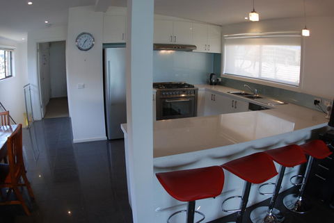 Award Winning Beach Front Retreat - Tourism Townsville 2