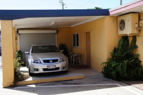 Ayrline Motel - Tourism Townsville 3