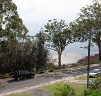 Baggies on Dutchies' 9 Burbong Street - large house with aircon boat parking  waterviews - Tourism Townsville