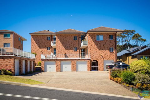 Ballingalla Apartments - By The Golf Course - Tourism Townsville 2