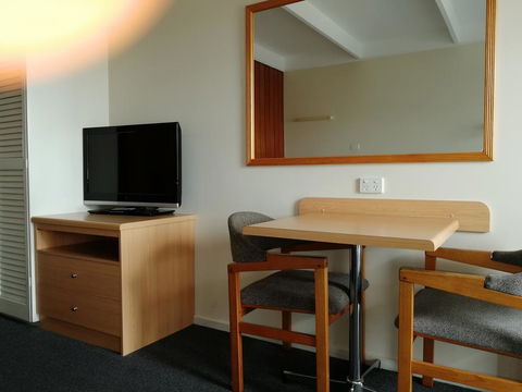 Banjo Paterson Motor Inn - Tourism Townsville 1