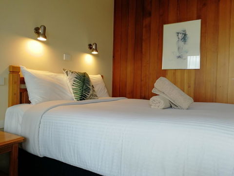 Banjo Paterson Motor Inn - Tourism Townsville 3