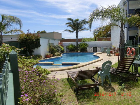 Banjo Paterson Motor Inn - Tourism Townsville 0