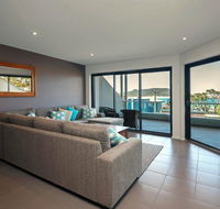 Barefoot Bliss  Fingal Bay - Tourism Townsville