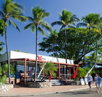 Base Airlie Beach - Tourism Townsville