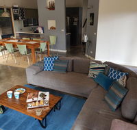 Bay Breeze Holiday Home - Tourism Townsville
