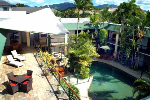 Bay Village Tropical Retreat & Apartments - Tourism Townsville 0
