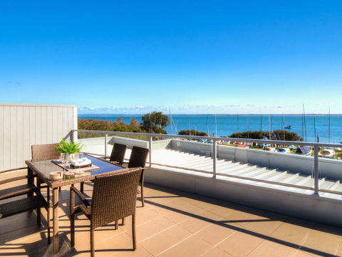 Bayside Views - Tourism Townsville 0