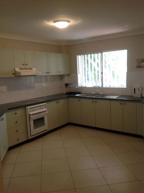 Bayview, Unit 6 - The Entrance, NSW - Tourism Townsville 3