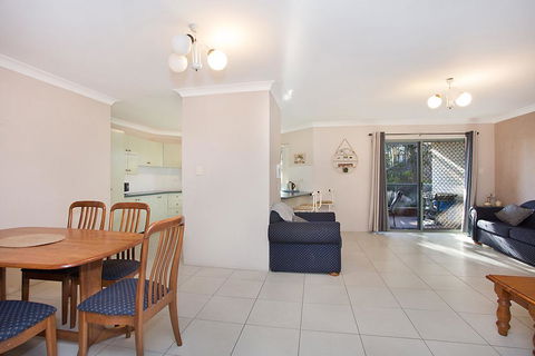Bayview, Unit 6 - The Entrance, NSW - Tourism Townsville 1