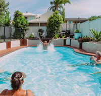 Beach  Bay Holiday Rental - Nelson Bay - Tourism Townsville