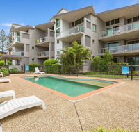 BEACH BLISS LUXURIOUS APARTMENT with POOL - Tourism Townsville